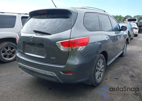 2015 Nissan Pathfinder S z USA, uszkodzony, nr VIN 5N1AR2MM1FC667343
